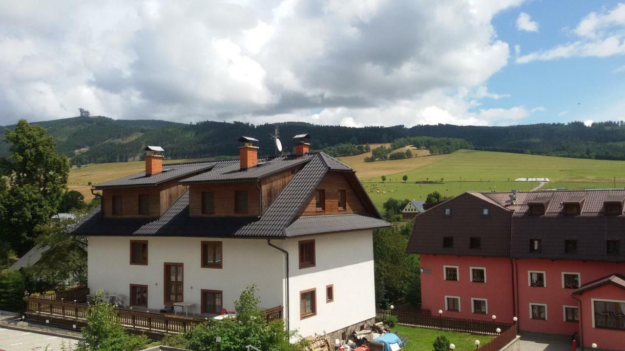 Apartman U Svahu Долни-Морава Экстерьер фото